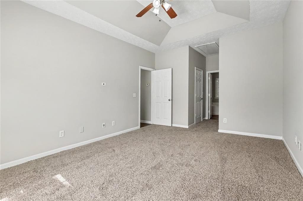 3 bedroom, 3 bathroom, 1,652 sq ft single family residence for sale at 4102 Robin Circle, Atlanta, GA 30349 — photo 9