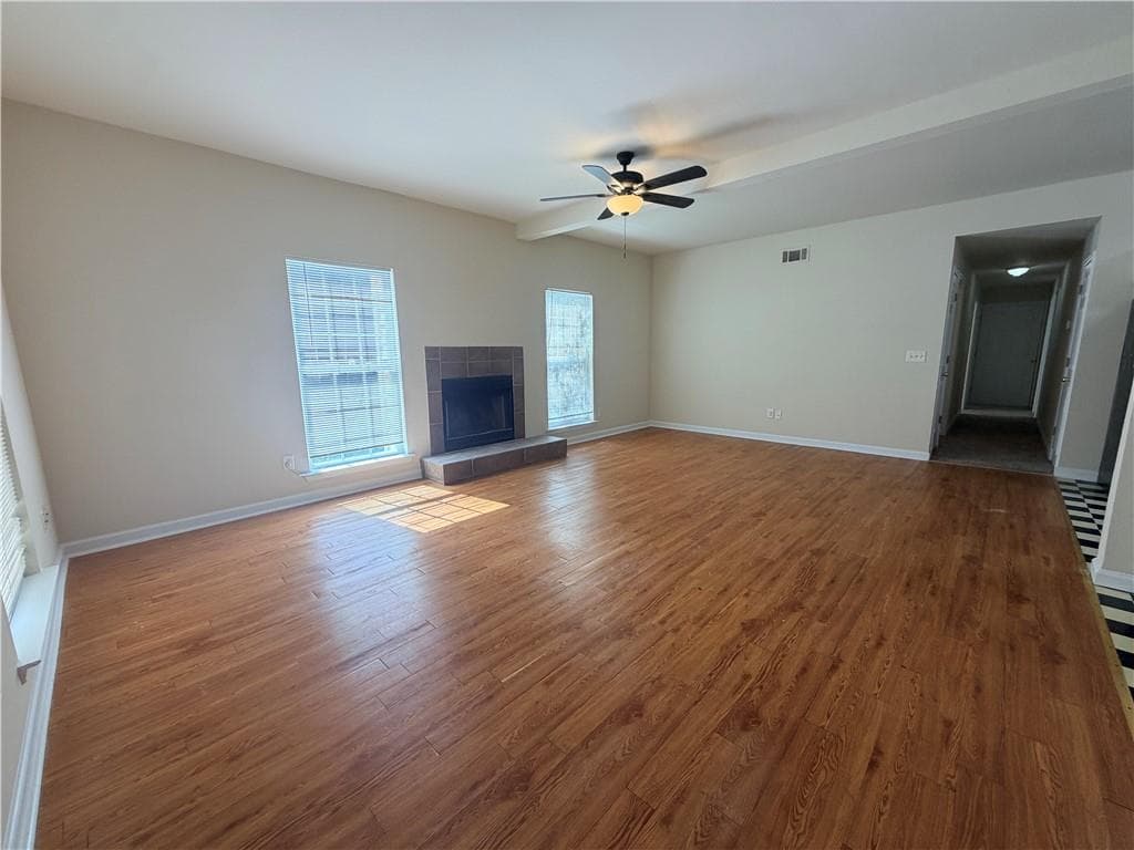 3 bedroom, 2 bathroom, 1,760 sq ft triplex for rent at 156 Red Bank Road, Alpharetta, GA 30004 for $2,000 a month