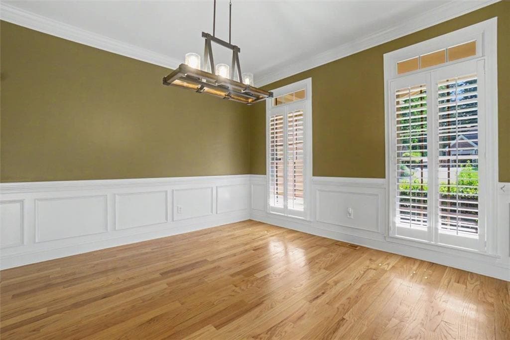 6 bedroom, 5 bathroom, 6,897 sq ft single family residence for sale at 211 Cedar Woods Way, Canton, GA 30114 — photo 9