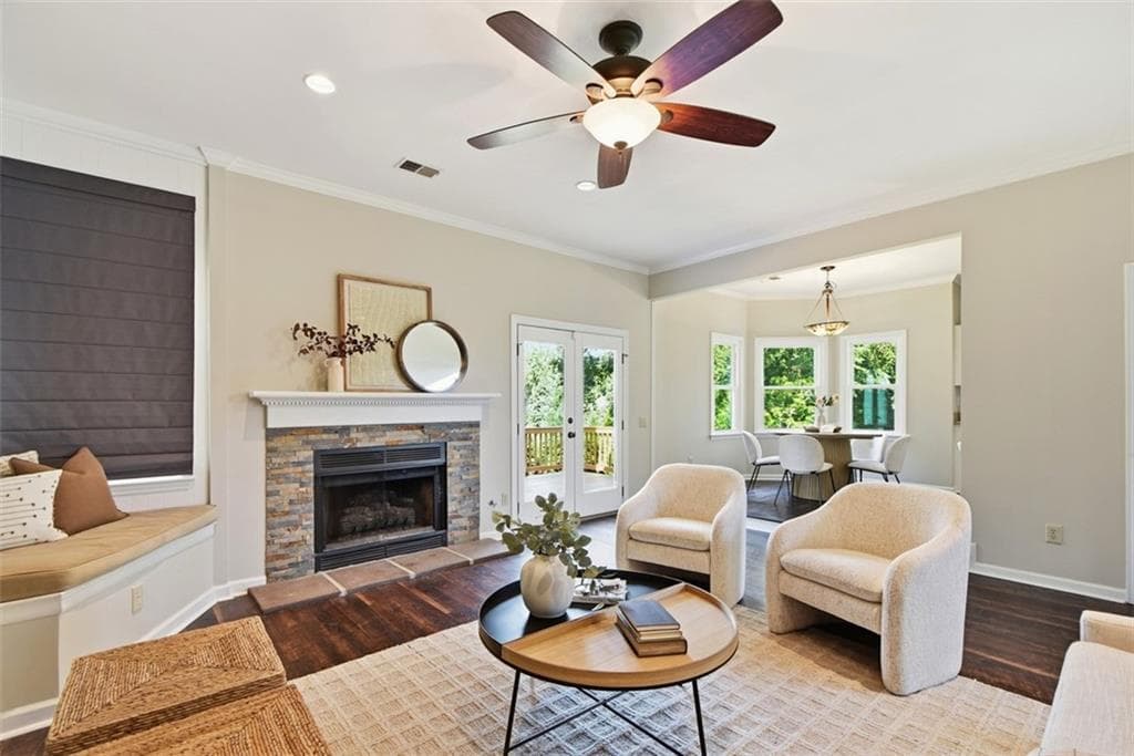 5 bedroom, 4 bathroom, 3,587 sq ft single family residence for sale at 10590 Stonepoint Place, Johns Creek, GA 30097 — photo 8