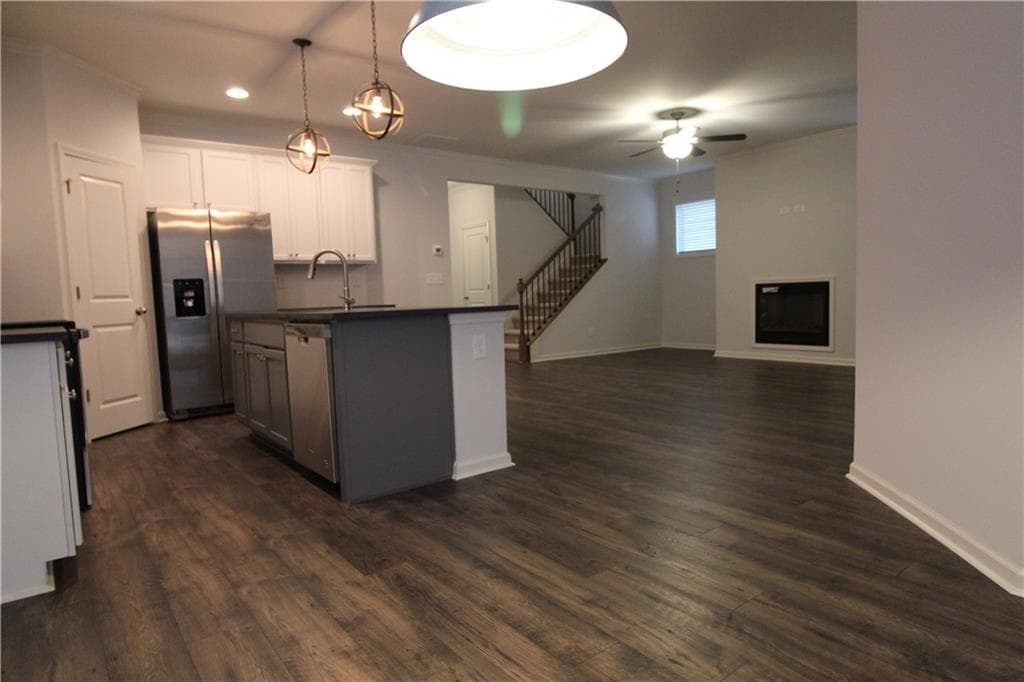 4 bedroom, 3 bathroom, 2,572 sq ft single family residence for rent at 5412 Falling Branch Court, Flowery Branch, GA 30542 for $2,300 a month — photo 5