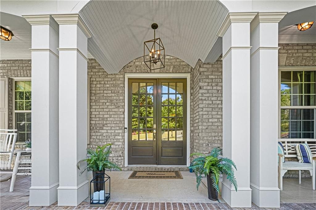 5 bedroom, 5 bathroom, 4,206 sq ft single family residence for sale at 2750 Cogburn Lane, Milton, GA 30004 — photo 3