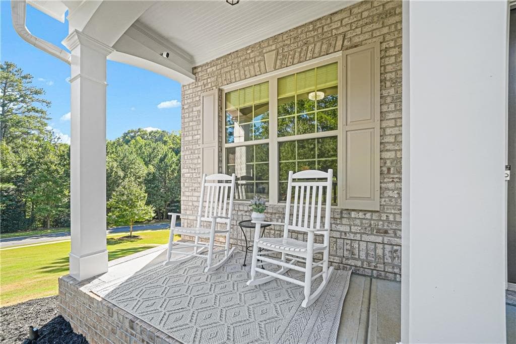 5 bedroom, 5 bathroom, 4,206 sq ft single family residence for sale at 2750 Cogburn Lane, Milton, GA 30004 — photo 4