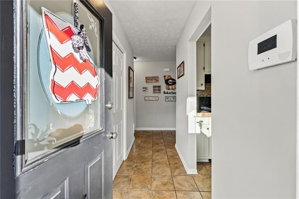 3 bedroom, 2 bathroom, 1,439 sq ft single family residence for sale at 2674 Highland Park Drive, Gainesville, GA 30506 — photo 8