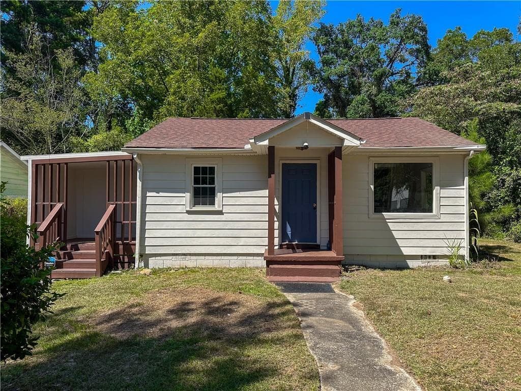 3 bedroom, 2 bathroom, 910 sq ft single family residence for sale at 2309 Carver Drive, Atlanta, GA 30314