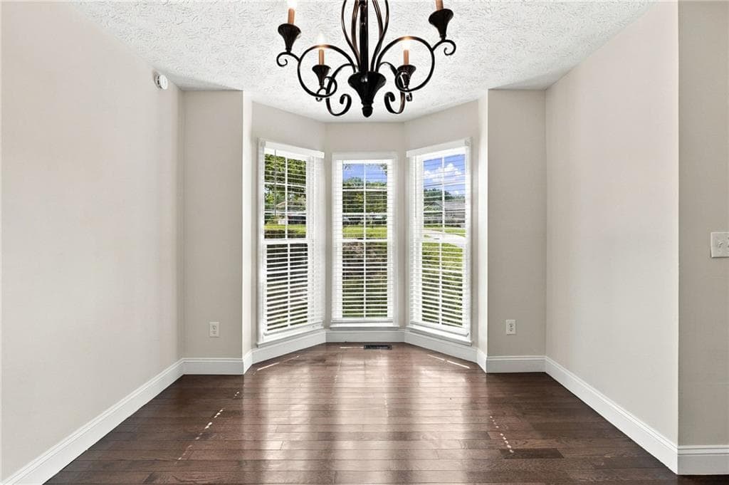 3 bedroom, 3 bathroom, 1,632 sq ft single family residence for sale at 41 Red Oak Circle, Dallas, GA 30157 — photo 7