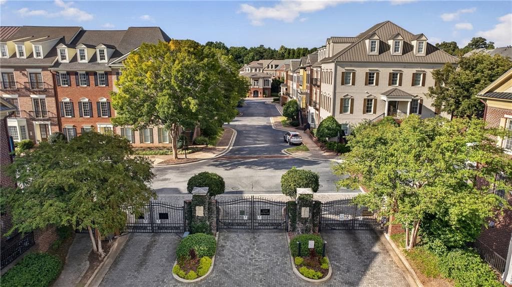 4 bedroom, 5 bathroom, 4,110 sq ft townhouse for sale at 4390 Bridgehaven Drive 11, Smyrna, GA 30080 — photo 5