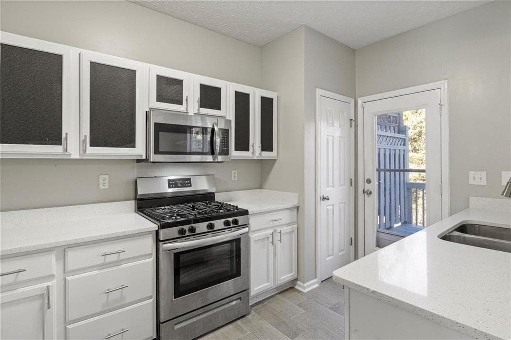 3 bedroom, 4 bathroom, 1,791 sq ft townhouse for sale at 5667 CASCADE Run, Atlanta, GA 30336 — photo 8