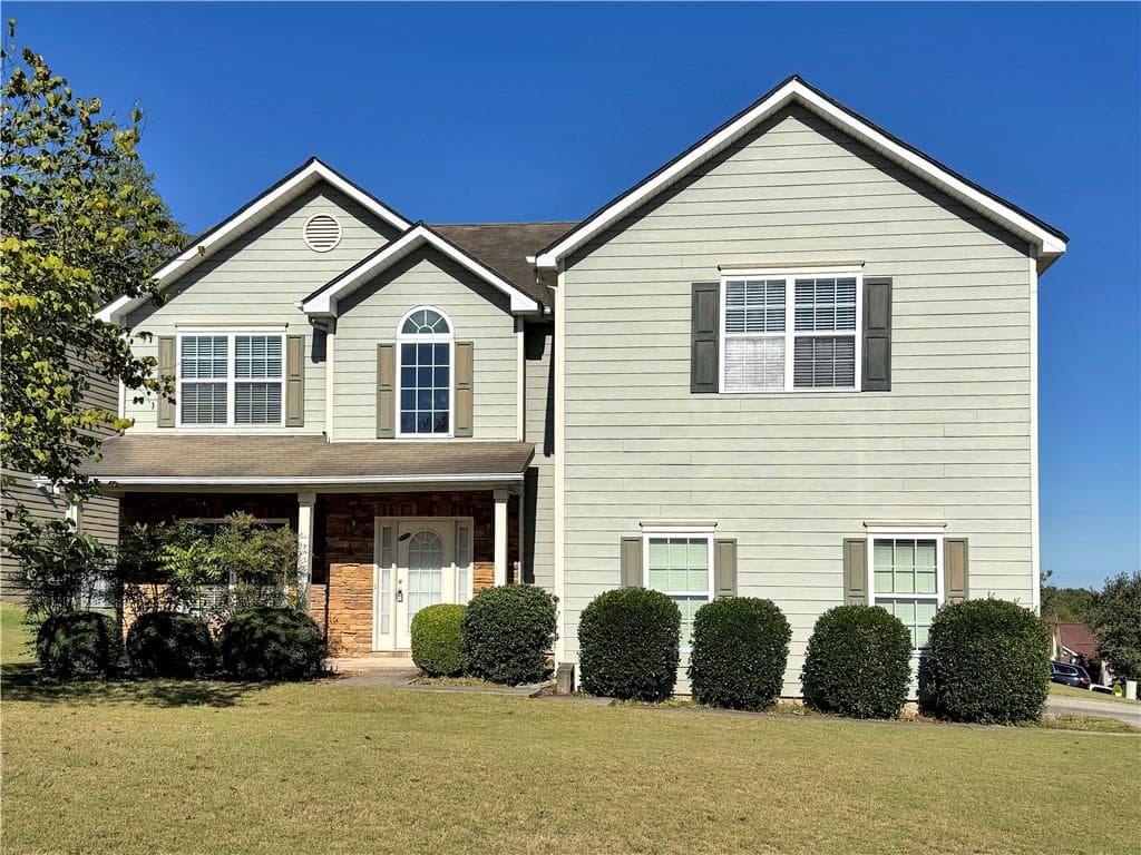4 bedroom, 3 bathroom, 2,410 sq ft single family residence for rent at 1215 Grey Rock Way, Suwanee, GA 30024 for $2,600 a month