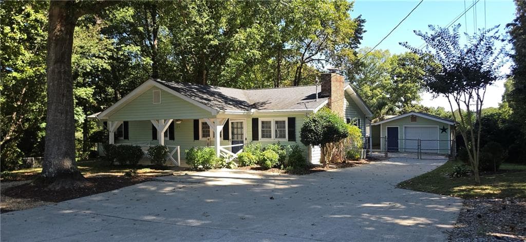 3 bedroom, 2 bathroom, 1,536 sq ft single family residence for sale at 6003 Lake Lanier Heights Road, Buford, GA 30518