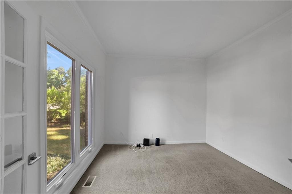 5 bedroom, 4 bathroom, 2,600 sq ft single family residence for sale at 5532 Snowy Orchid Drive, Sugar Hill, GA 30518 — photo 5