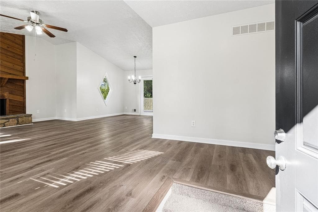 4 bedroom, 2 bathroom, 1,754 sq ft single family residence for sale at 1015 Malibu Drive, Marietta, GA 30066 — photo 3