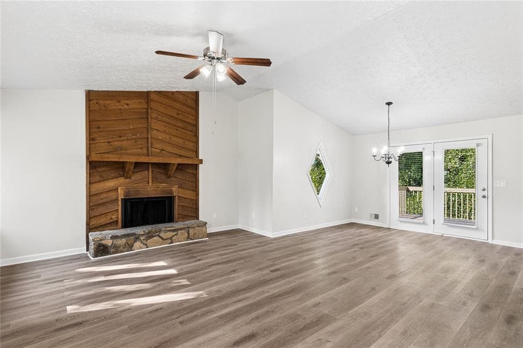 4 bedroom, 2 bathroom, 1,754 sq ft single family residence for sale at 1015 Malibu Drive, Marietta, GA 30066 — photo 4