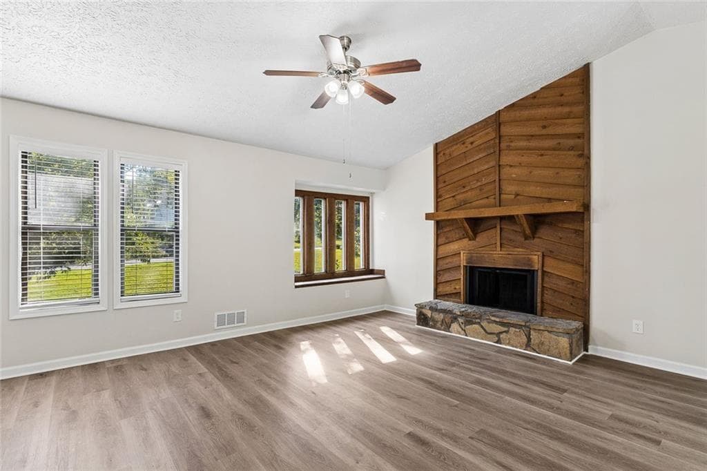4 bedroom, 2 bathroom, 1,754 sq ft single family residence for sale at 1015 Malibu Drive, Marietta, GA 30066 — photo 6