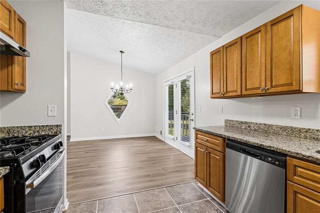 4 bedroom, 2 bathroom, 1,754 sq ft single family residence for sale at 1015 Malibu Drive, Marietta, GA 30066 — photo 8