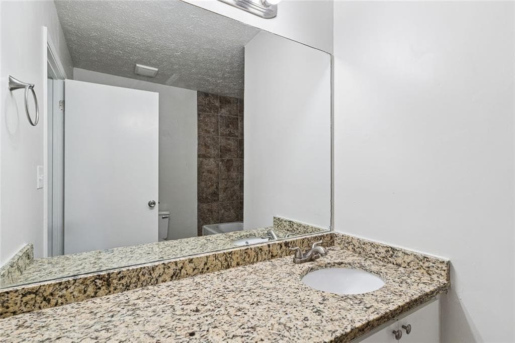 4 bedroom, 2 bathroom, 1,754 sq ft single family residence for sale at 1015 Malibu Drive, Marietta, GA 30066 — photo 9
