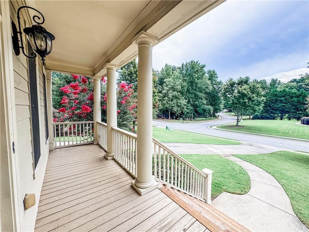 5 bedroom, 5 bathroom, 4,733 sq ft single family residence for sale at 117 Tullamore Trail, Tyrone, GA 30290 — photo 5