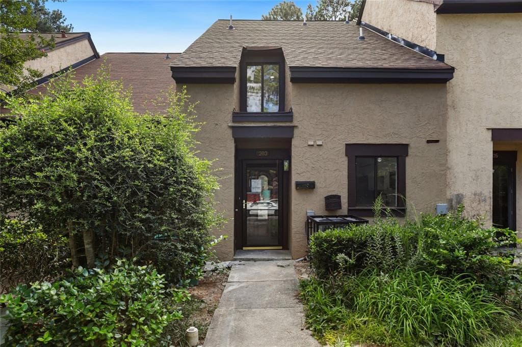 2 bedroom, 2 bathroom, 1,412 sq ft condominium for sale at 203 Tiburon Drive, Lithonia, GA 30038