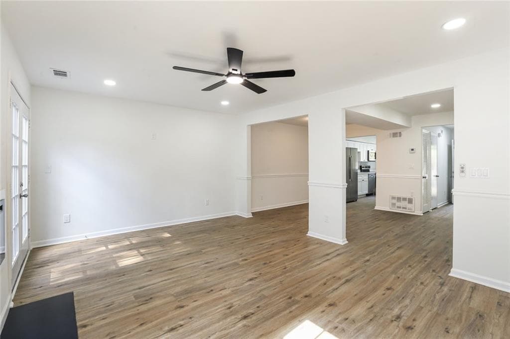 2 bedroom, 2 bathroom, 1,412 sq ft condominium for sale at 203 Tiburon Drive, Lithonia, GA 30038 — photo 8