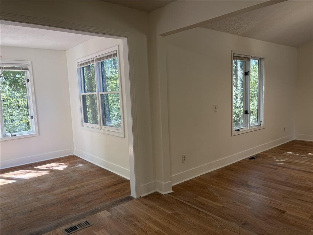 4 bedroom, 3 bathroom, 2,097 sq ft single family residence for rent at 4499 Browning Court, Marietta, GA 30066 for $2,600 a month — photo 6