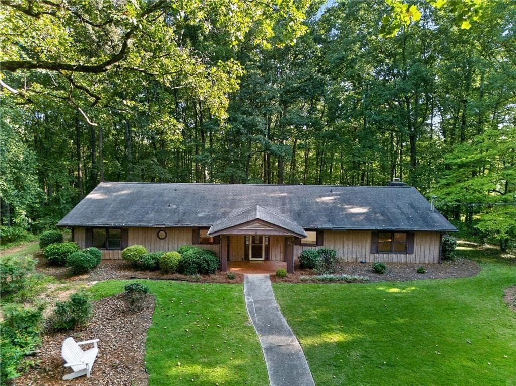 4 bedroom, 3 bathroom, 3,244 sq ft single family residence for sale at 536 Adams Road, Fayetteville, GA 30214 — photo 5