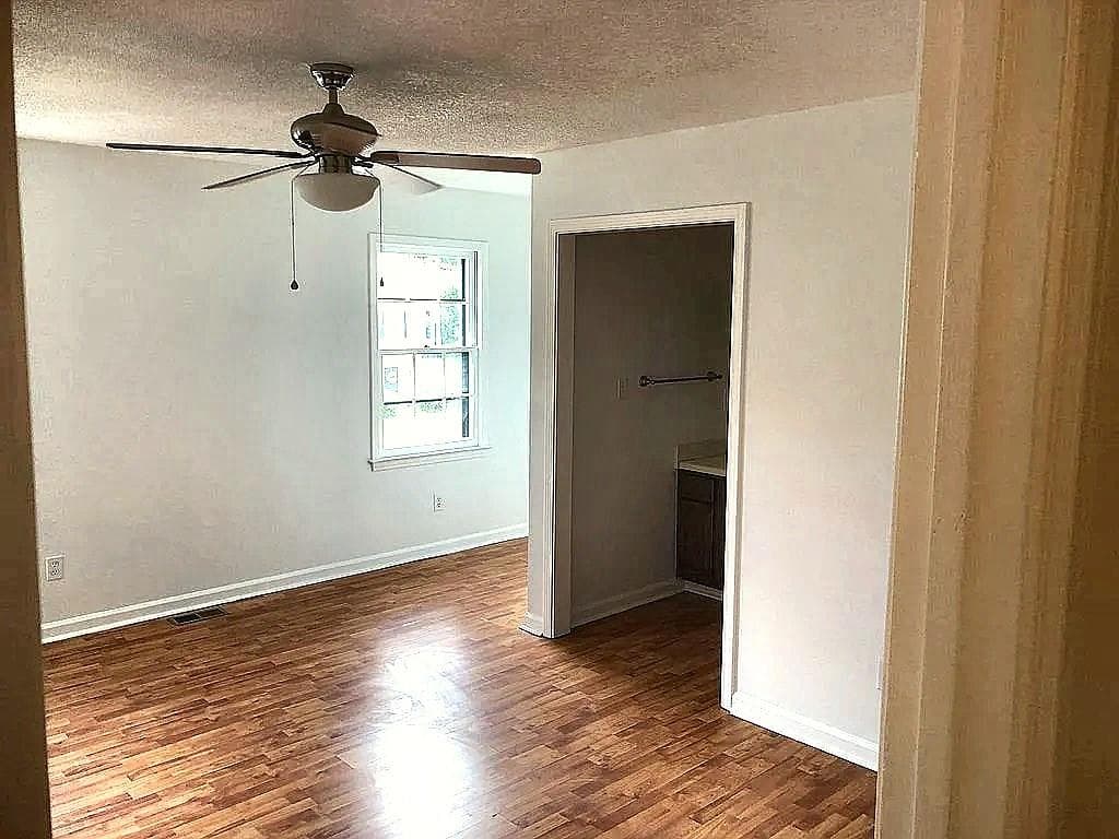 2 bedroom, 3 bathroom, 1,292 sq ft single family residence for sale at 5129 Jenny Drive, Acworth, GA 30101 — photo 7