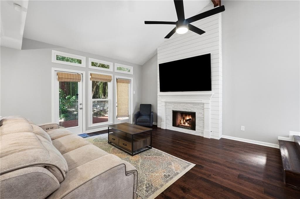 2 bedroom, 3 bathroom, 1,731 sq ft townhouse for sale at 1831 Rockridge Place, Atlanta, GA 30324