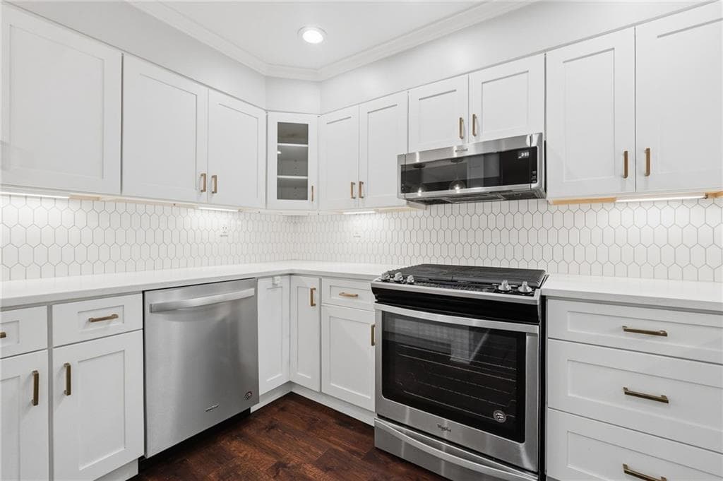 2 bedroom, 3 bathroom, 1,731 sq ft townhouse for sale at 1831 Rockridge Place, Atlanta, GA 30324 — photo 2