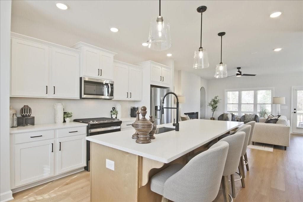 3 bedroom, 4 bathroom, 1,824 sq ft townhouse for sale at 1963 Deco Drive, Kennesaw, GA 30144 — photo 5