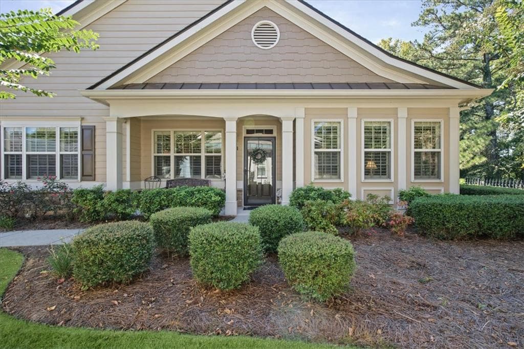 3 bedroom, 3 bathroom, 2,355 sq ft condominium for sale at 222 Orchards Circle, Woodstock, GA 30188