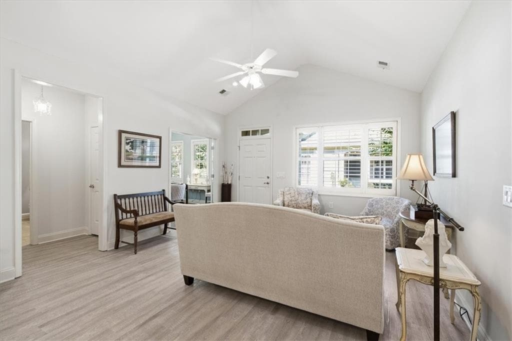 3 bedroom, 3 bathroom, 2,355 sq ft condominium for sale at 222 Orchards Circle, Woodstock, GA 30188 — photo 6