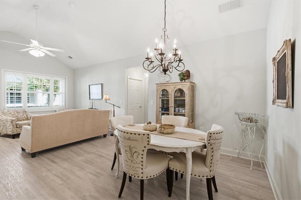 3 bedroom, 3 bathroom, 2,355 sq ft condominium for sale at 222 Orchards Circle, Woodstock, GA 30188 — photo 8