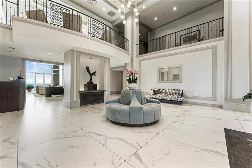 3 bedroom, 5 bathroom, 3,699 sq ft condominium for rent at 2950 Mount Wilkinson Parkway 1016, Atlanta, GA 30339 for $14,000 a month — photo 3