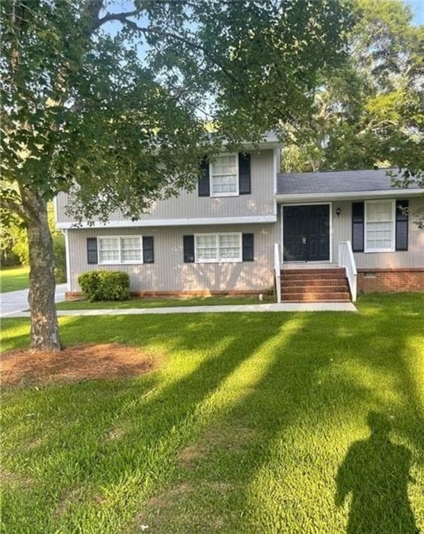4 bedroom, 3 bathroom, 1,354 sq ft single family residence for sale at 9226 CARLTON Trail, Covington, GA 30014 — photo 1 of 16