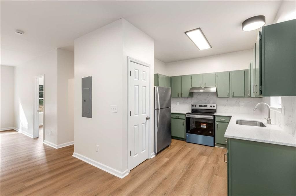 4 bedroom, 3 bathroom, 2,760 sq ft townhouse for rent at 2351 Perry Boulevard B, Atlanta, GA 30318 for $3,100 a month — photo 7