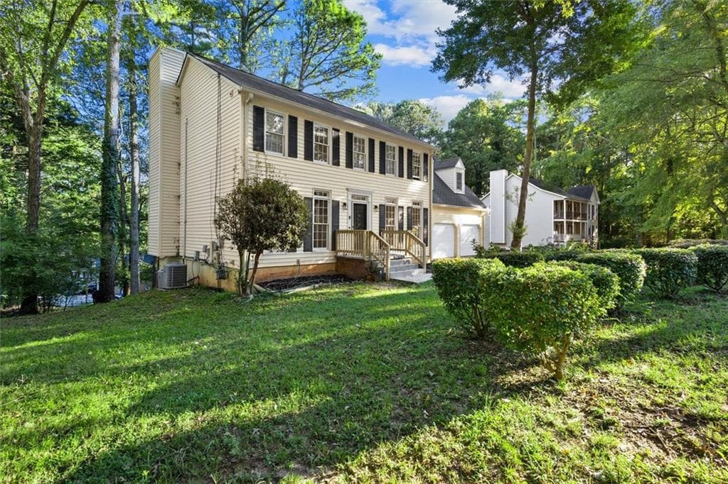 5 bedroom, 4 bathroom, 4,852 sq ft single family residence for sale at 2092 Plantation Road, Lawrenceville, GA 30044 — photo 3