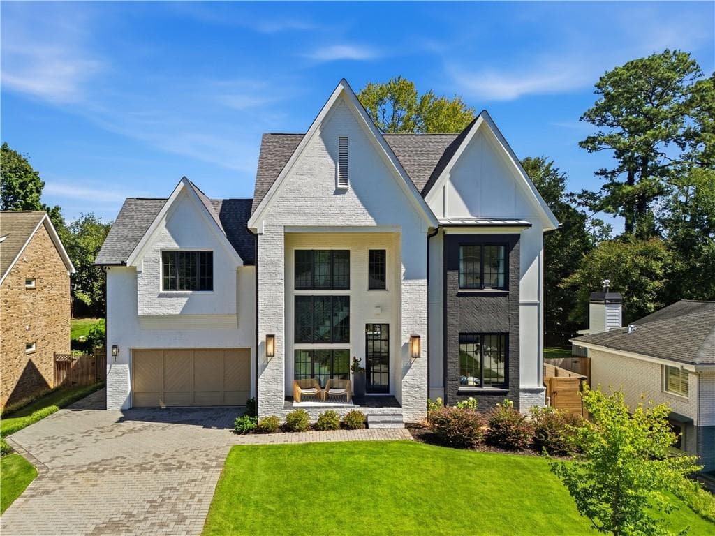 6 bedroom, 7 bathroom, 7,783 sq ft single family residence for sale at 2811 N Thompson Road, Atlanta, GA 30319 — photo 7