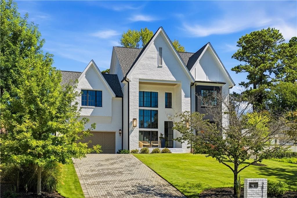 6 bedroom, 7 bathroom, 7,783 sq ft single family residence for sale at 2811 N Thompson Road, Atlanta, GA 30319 — photo 8