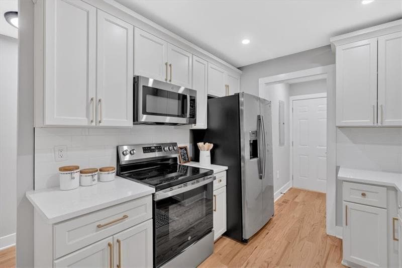 4 bedroom, 3 bathroom, 1,638 sq ft single family residence for rent at 786 Neal Street, Atlanta, GA 30318 for $3,350 a month — photo 8