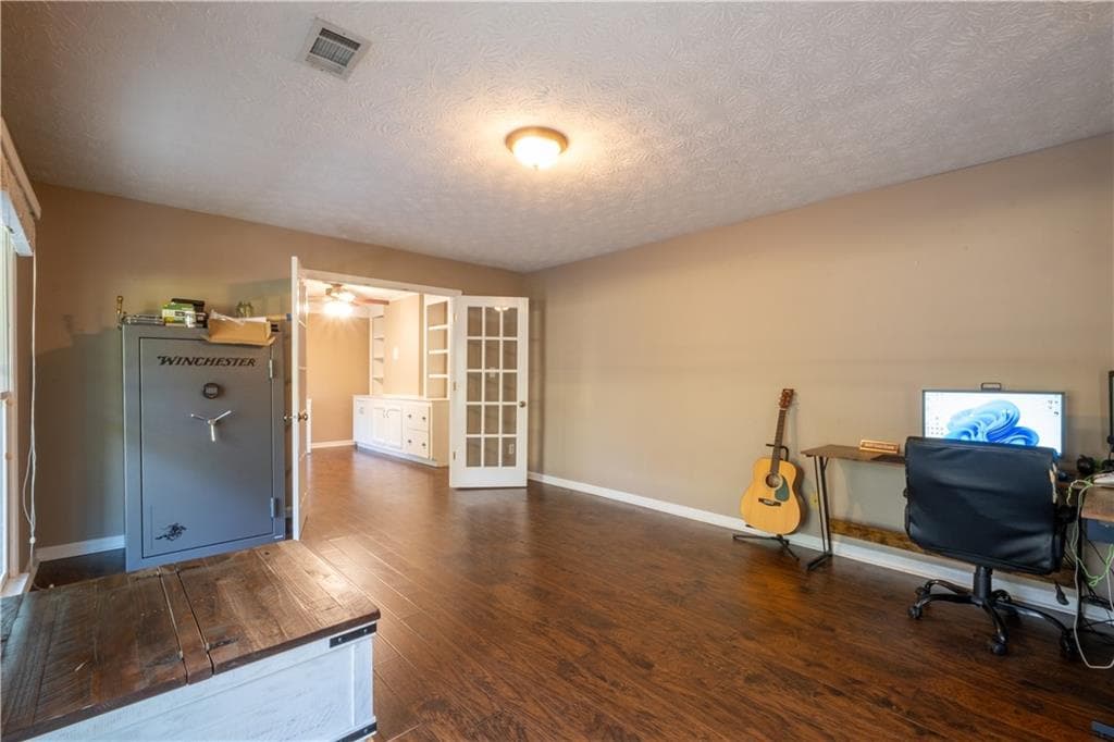 3 bedroom, 2 bathroom, 2,054 sq ft single family residence for sale at 166 Azalea Farms Road, Social Circle, GA 30025 — photo 3