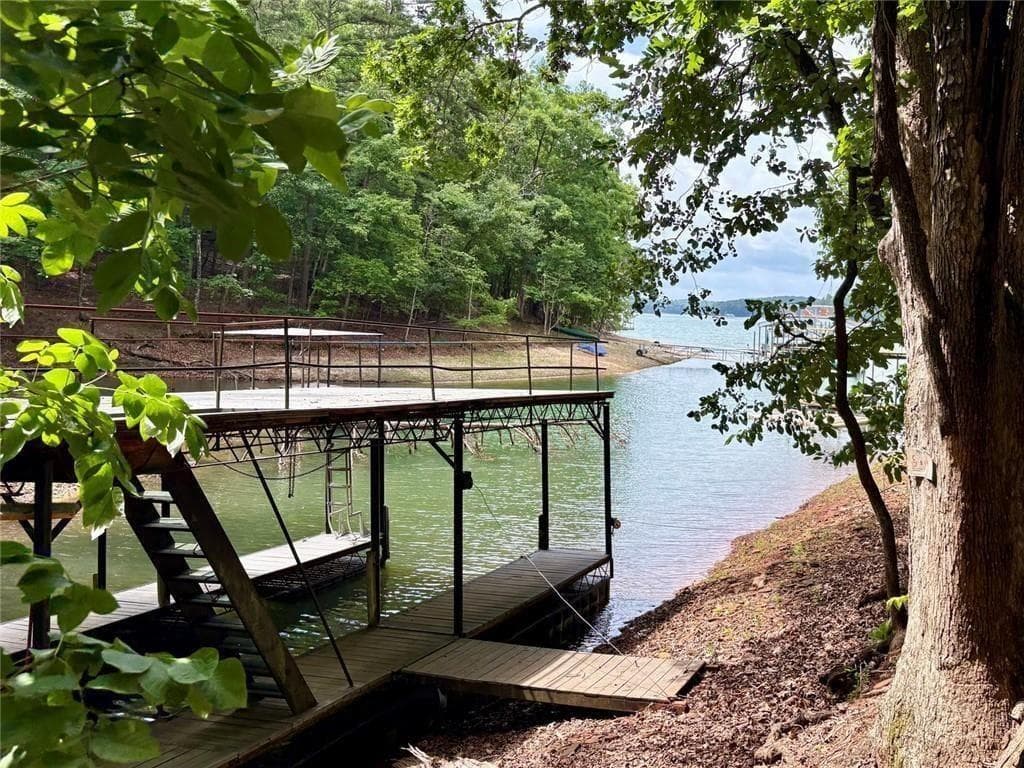 5 bedroom, 4 bathroom, 4,384 sq ft single family residence for sale at 7480 Shadburn Ferry Road, Cumming, GA 30041 — photo 5