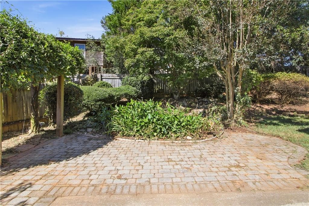 3 bedroom, 2 bathroom, 1,496 sq ft single family residence for sale at 3104 Baker Plantation Court, Acworth, GA 30101 — photo 5