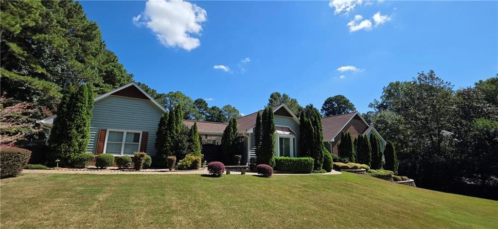5 bedroom, 6 bathroom, 5,015 sq ft single family residence for sale at 1066 Bridgewater Walk, Snellville, GA 30078 — photo 2