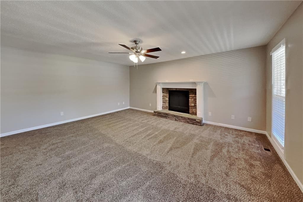 4 bedroom, 4 bathroom, 2,559 sq ft single family residence for rent at 67 Severn Way, Dallas, GA 30132 for $2,250 a month — photo 2