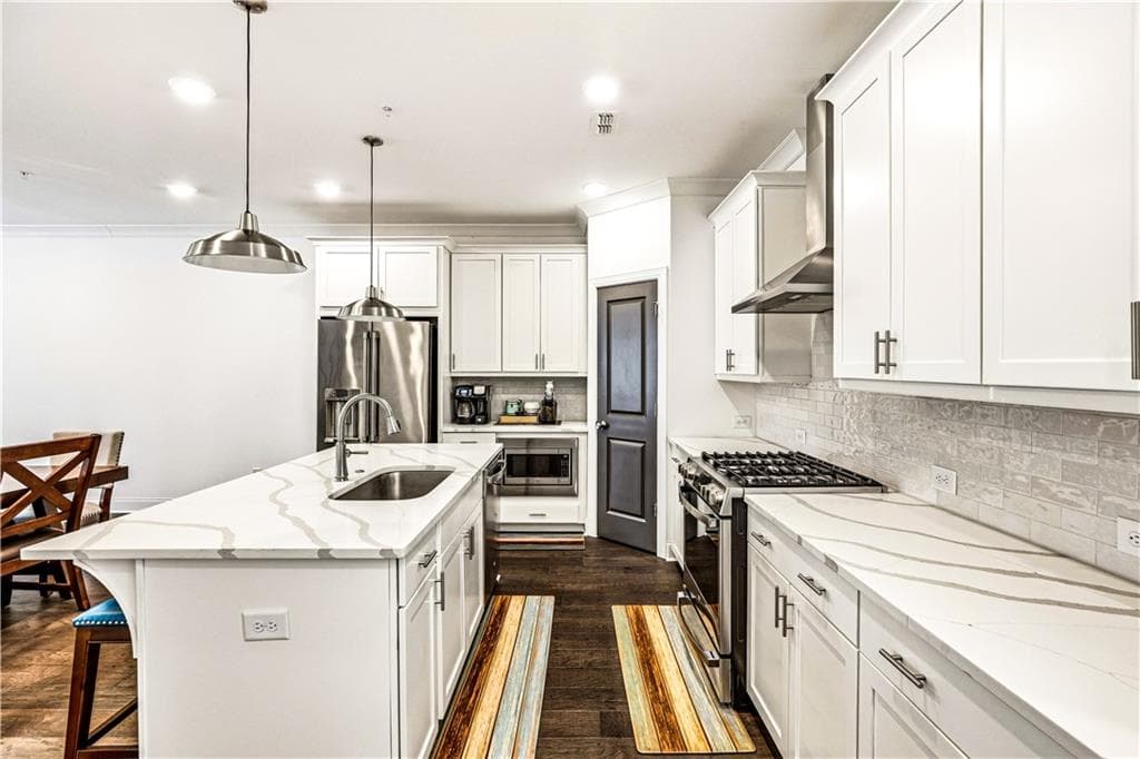 3 bedroom, 4 bathroom, 1,900 sq ft townhouse for sale at 407 Olmstead Way, Alpharetta, GA 30022