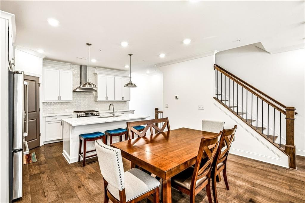 3 bedroom, 4 bathroom, 1,900 sq ft townhouse for sale at 407 Olmstead Way, Alpharetta, GA 30022 — photo 7