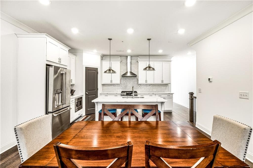 3 bedroom, 4 bathroom, 1,900 sq ft townhouse for sale at 407 Olmstead Way, Alpharetta, GA 30022 — photo 6