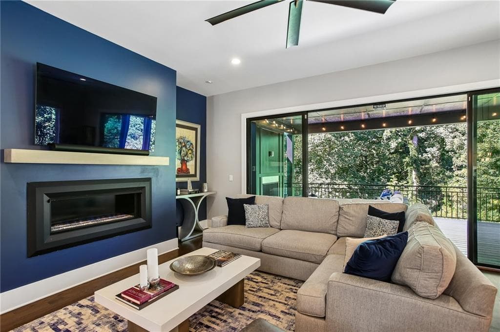 3 bedroom, 4 bathroom, 2,800 sq ft townhouse for sale at 3000 Hermance Drive, Atlanta, GA 30319 — photo 6