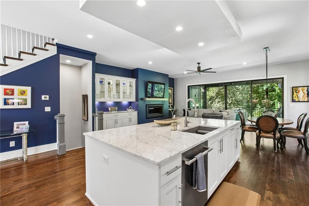 3 bedroom, 4 bathroom, 2,800 sq ft townhouse for sale at 3000 Hermance Drive, Atlanta, GA 30319 — photo 7