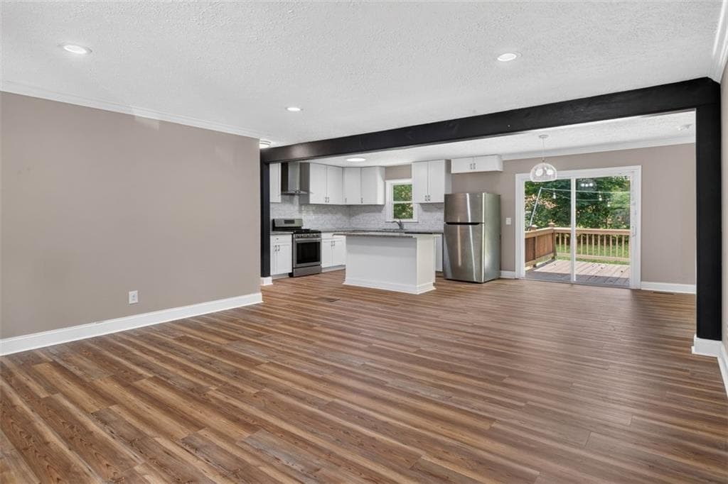 3 bedroom, 2 bathroom, 1,445 sq ft single family residence for sale at 3661 Manhattan Drive, Decatur, GA 30034 — photo 8